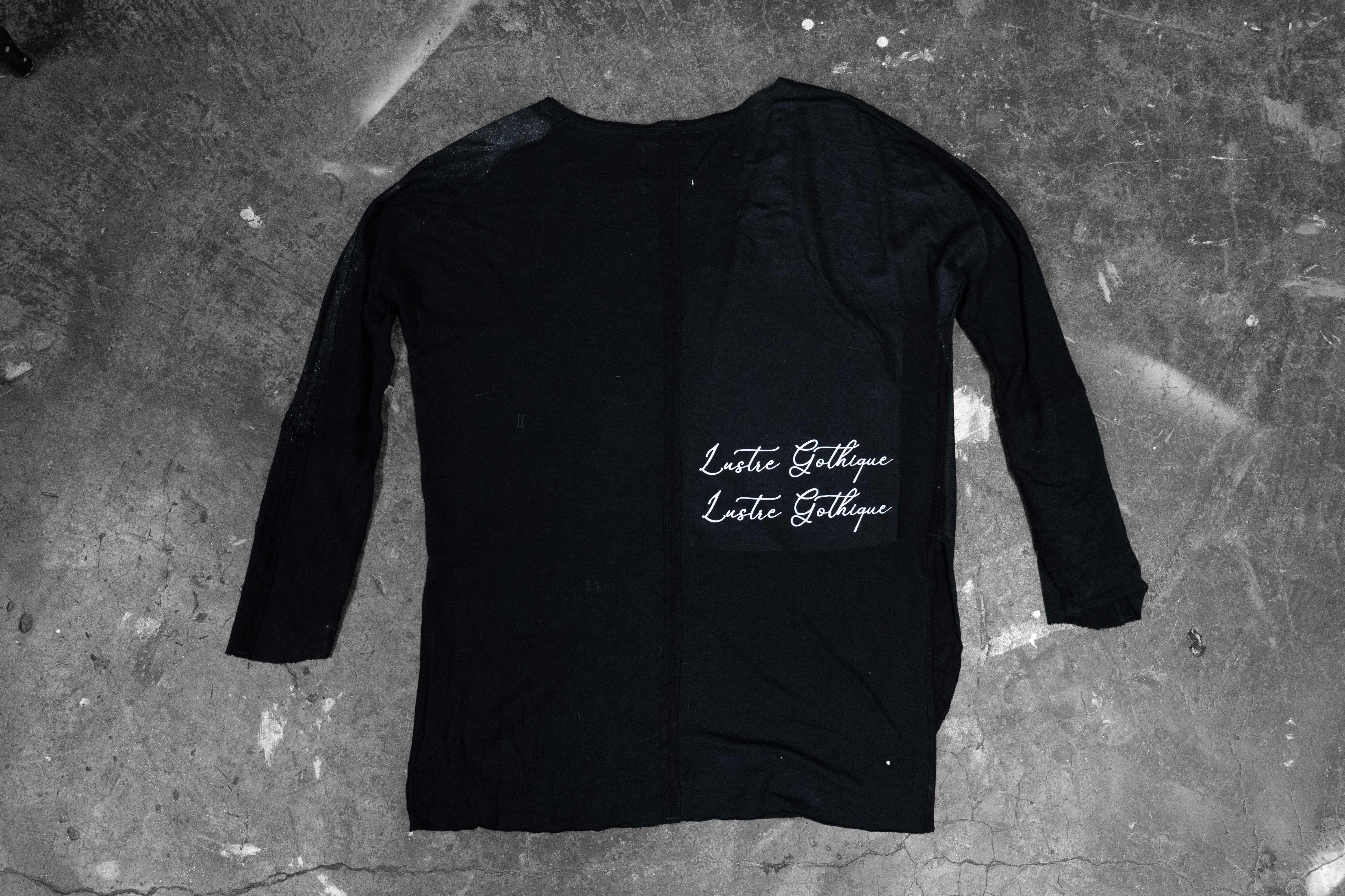 LUSTREGOTHIQUE — BLACK SOFT STYLE LONG SLEEVE (1/1)