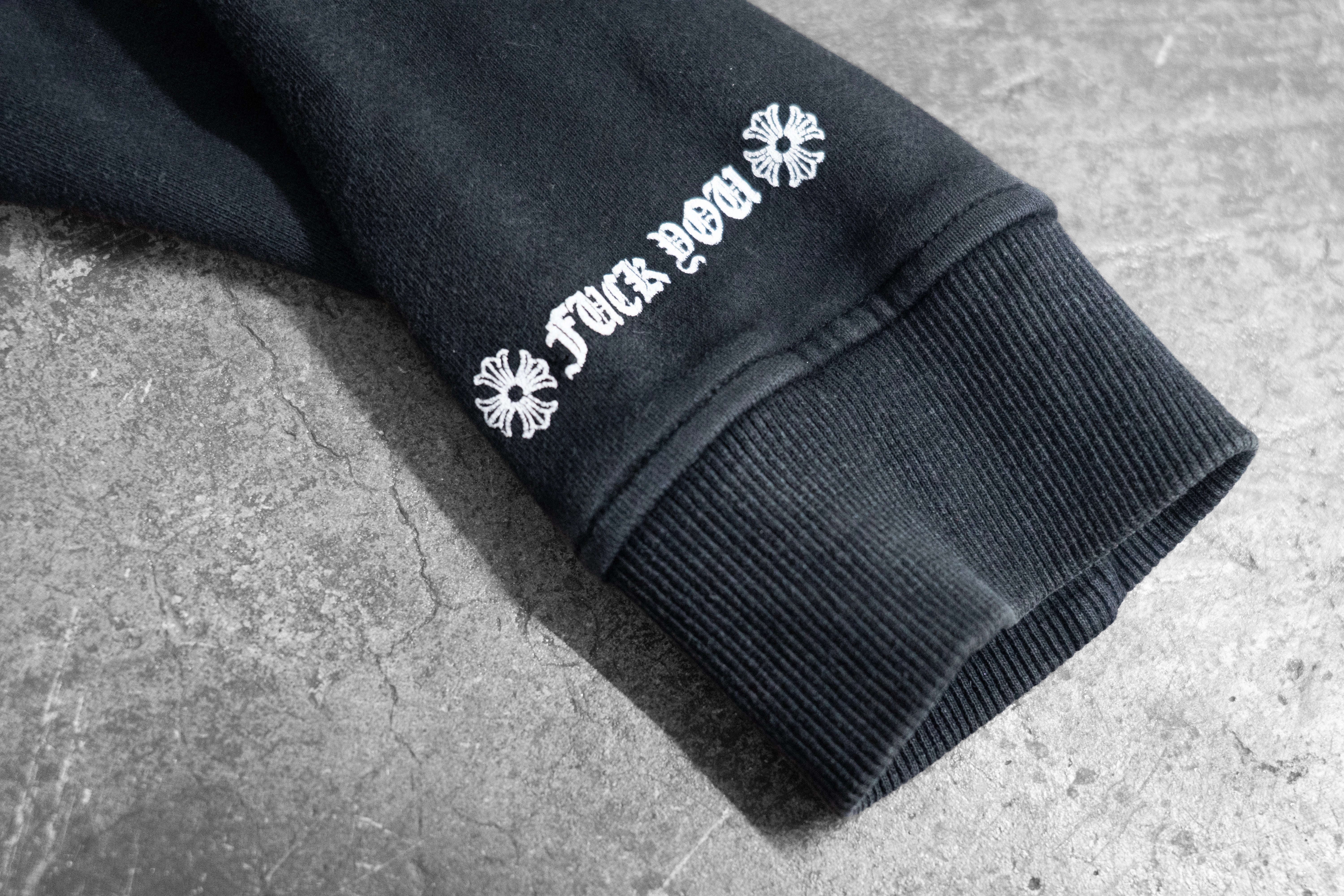 CHROME HEARTS — BLACK PULLOVER HOODIE WITH WHITE CROSS AND HORSESHOE LOGOS