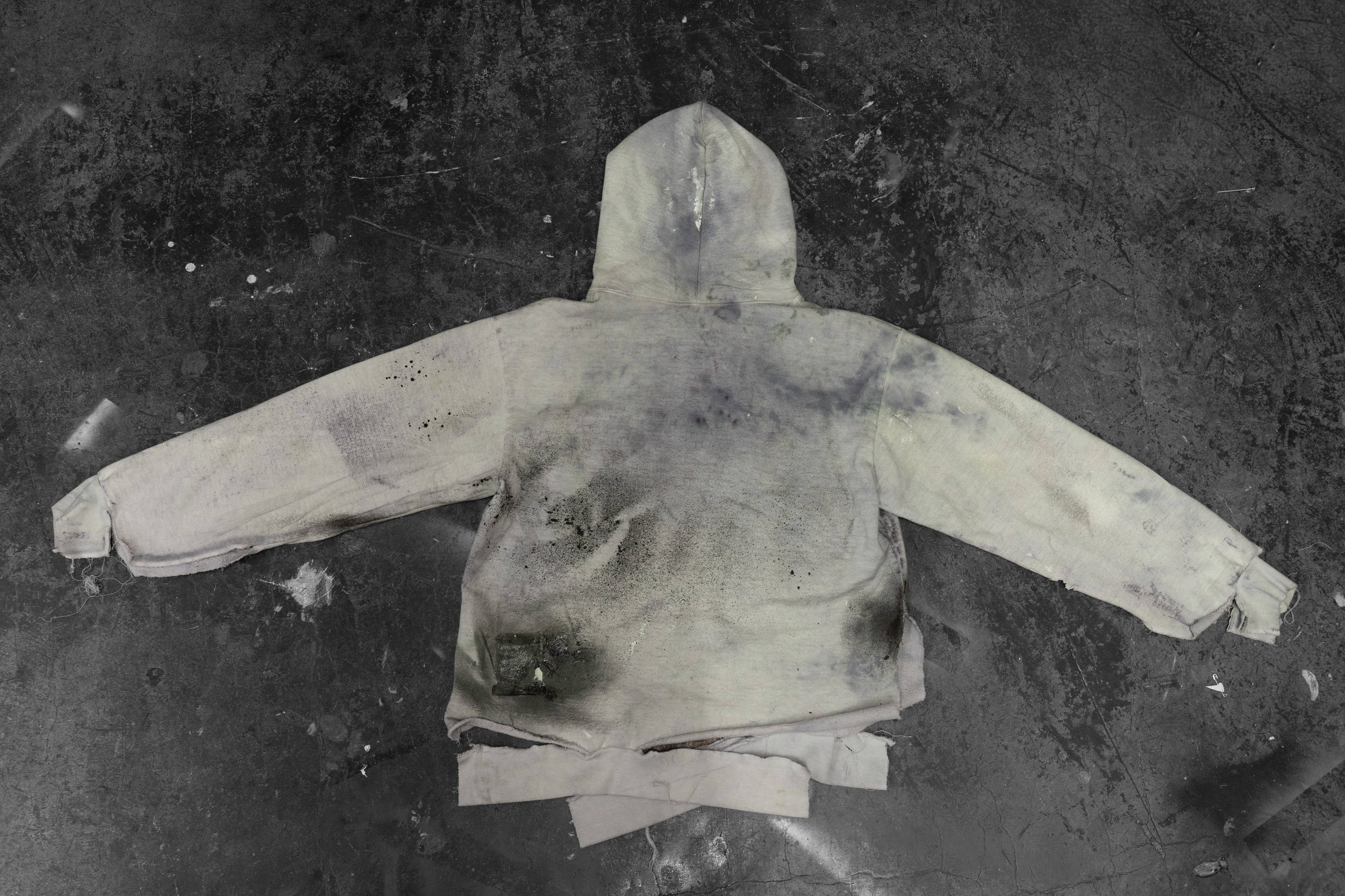 LUSTREGOTHIQUE — GREY DISTRESSED HOODIE (1/1)
