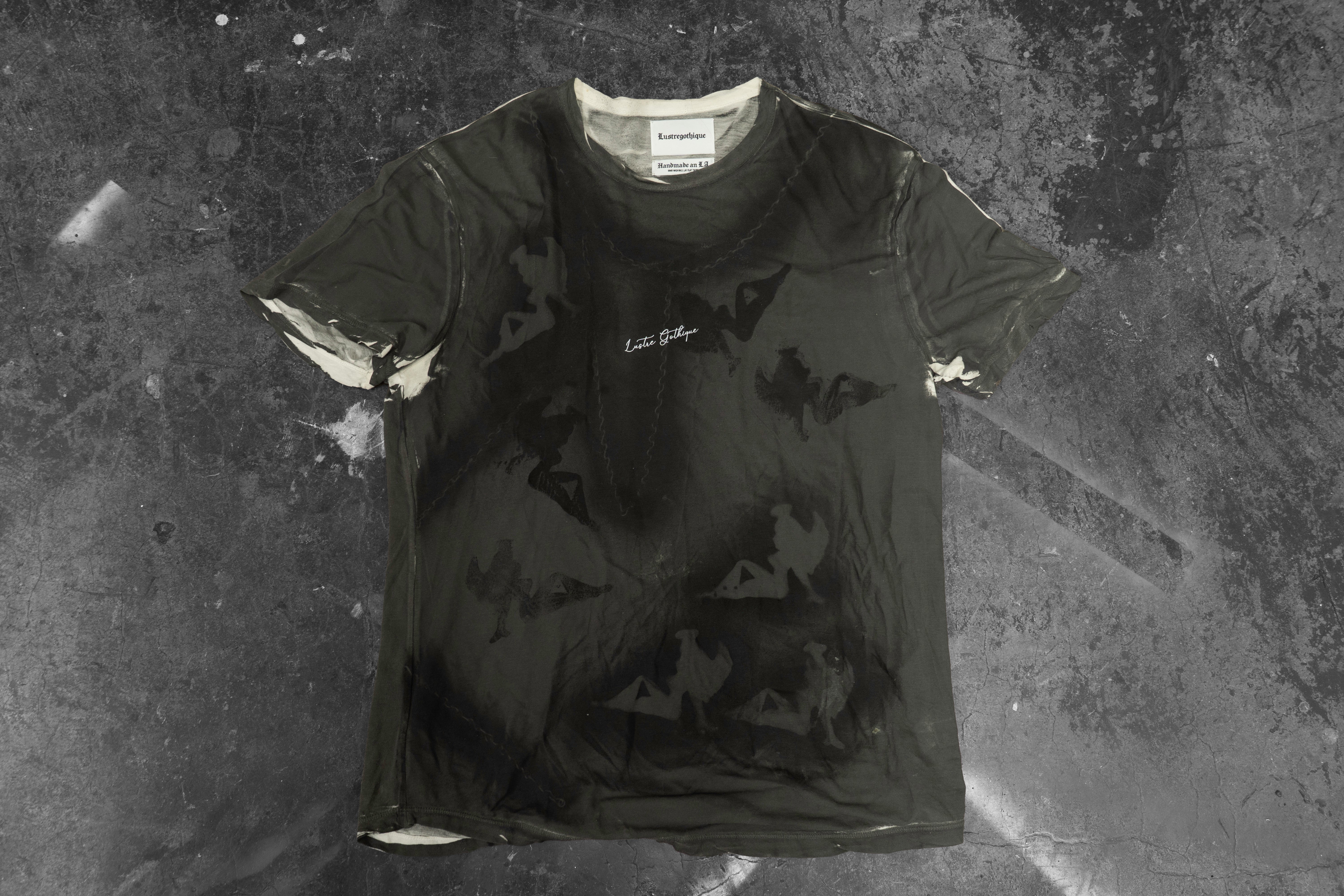LUSTREGOTHIQUE — DISTRESSED GREY GRAPHIC TEE (1/1)