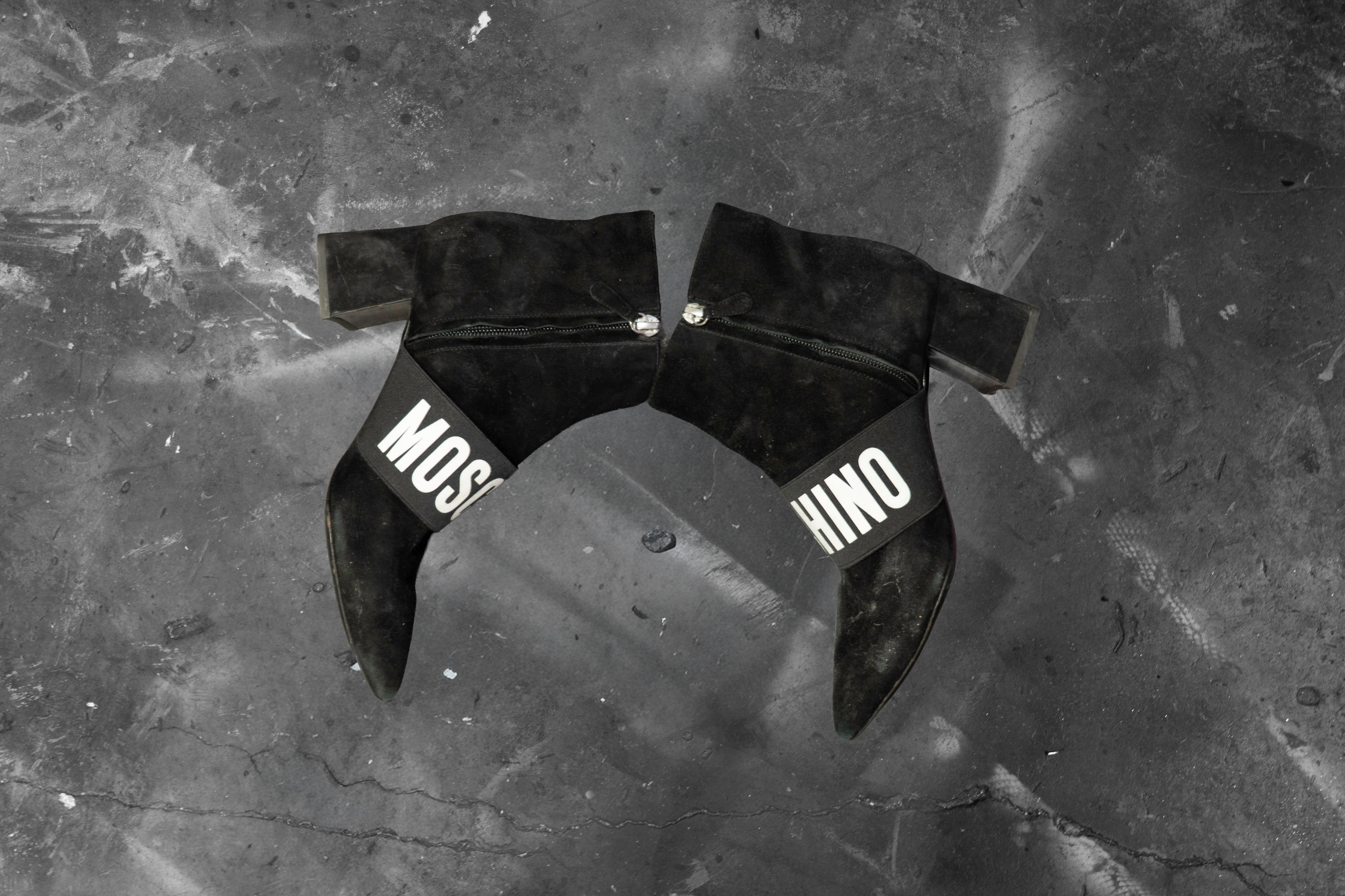MOSCHINO — BLACK LEATHER LOGO BOOTS