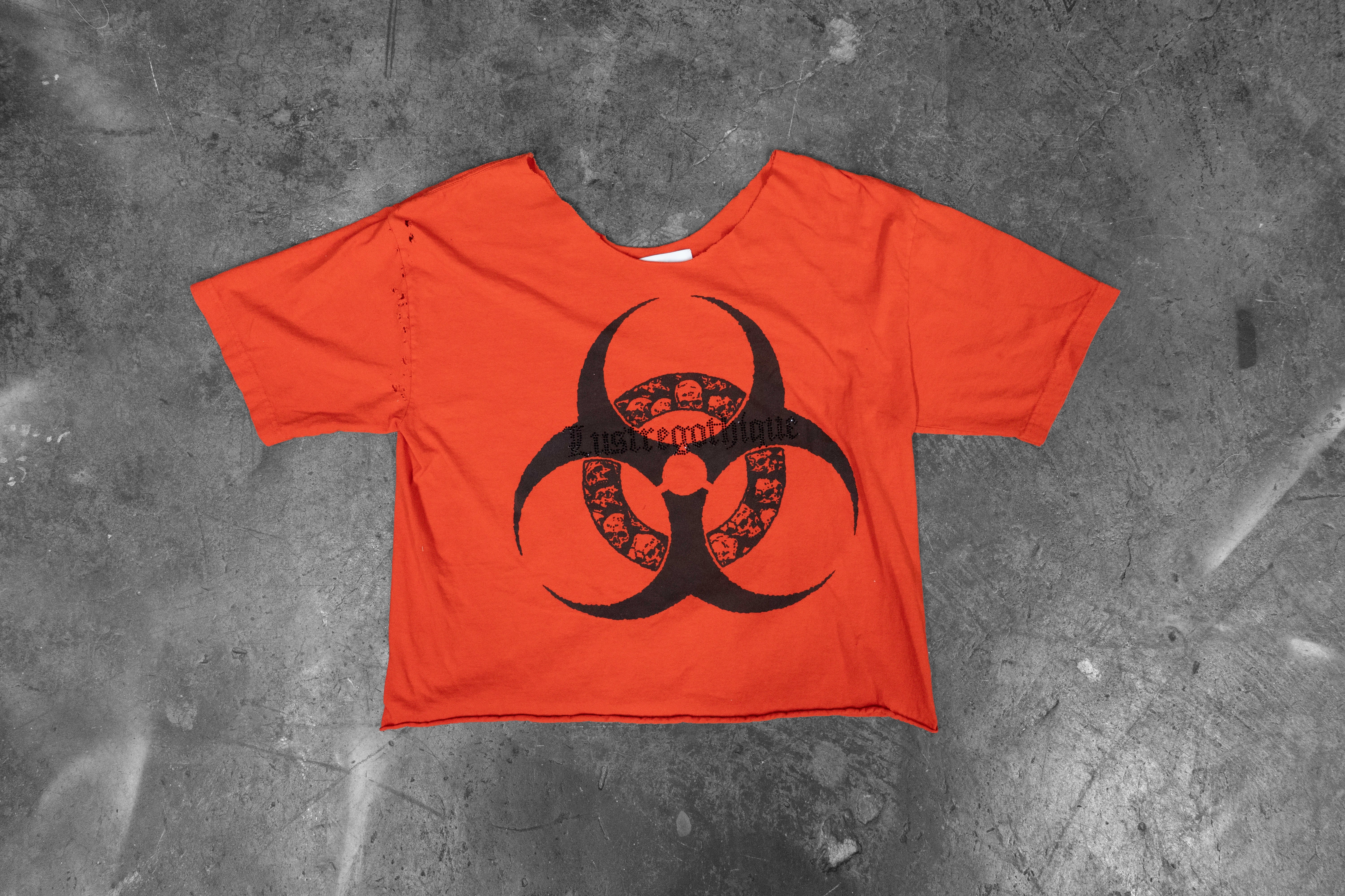 LUSTREGOTHIQUE — ORANGE CROP TEE WITH BIOHAZARD GRAPHIC
