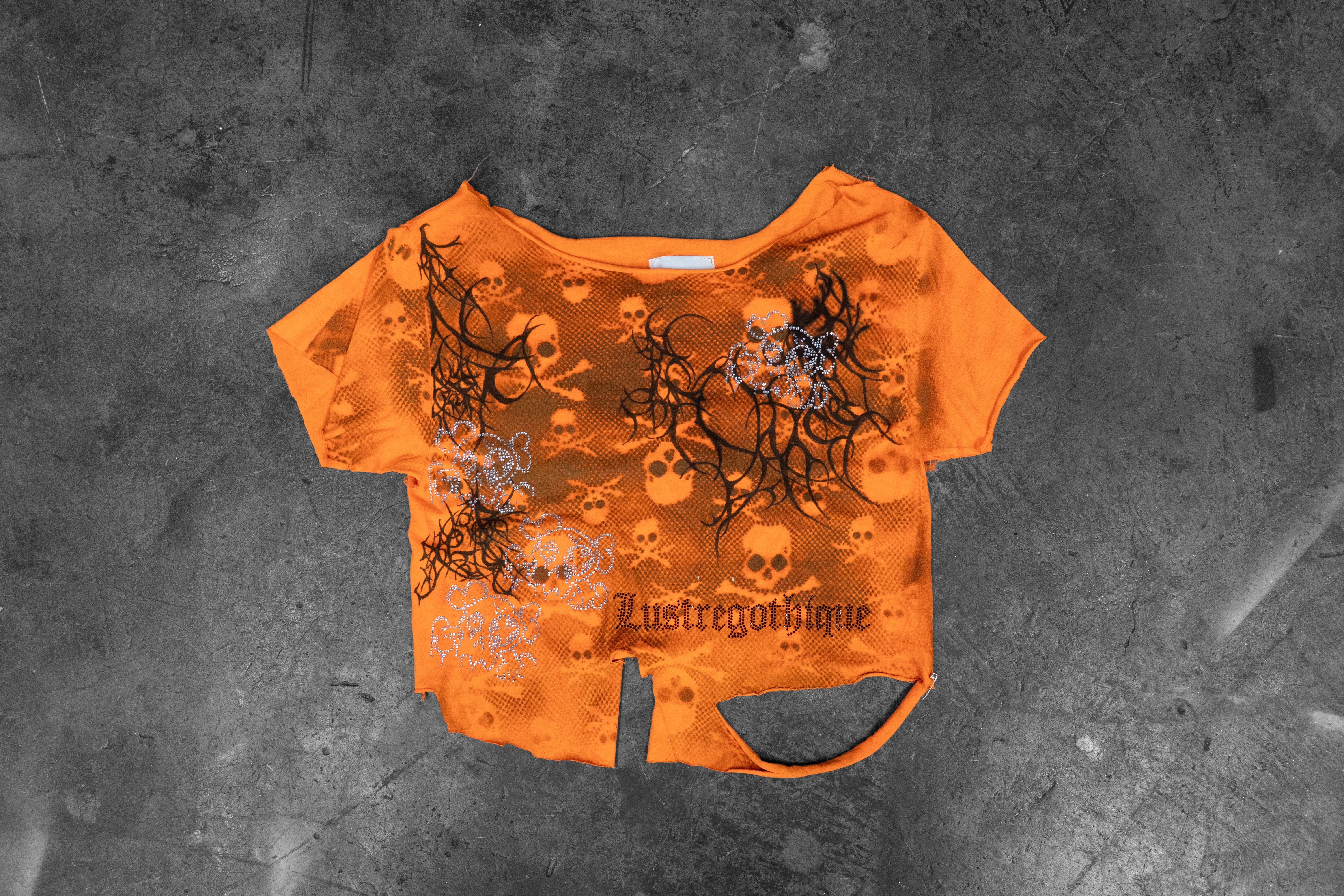 LUSTREGOTHIQUE — ORANGE THREAT CROP (1/1)