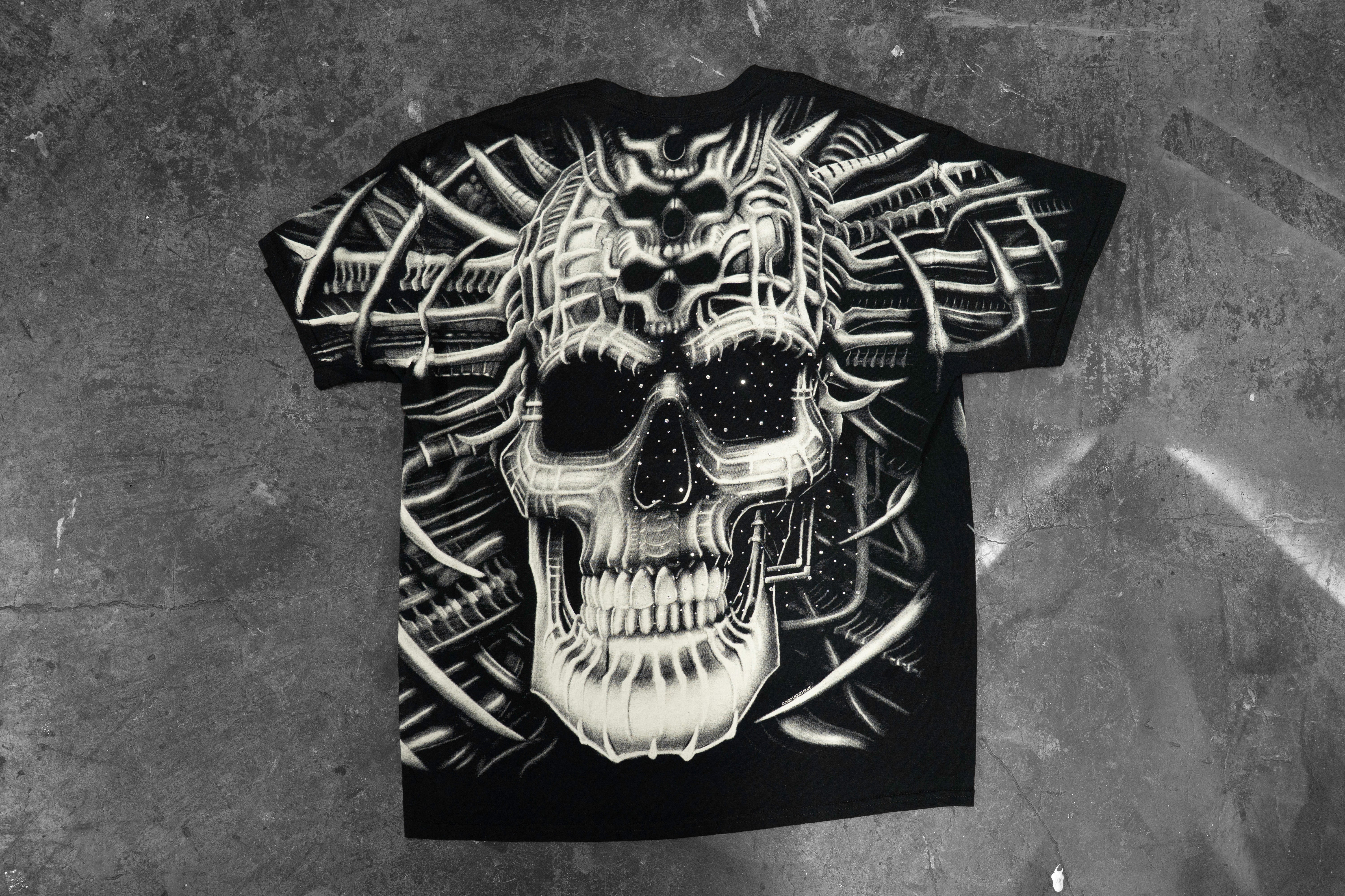 LUSTREGOTHIQUE — SKELETON AIRBRUSH DISTRESSED TEE