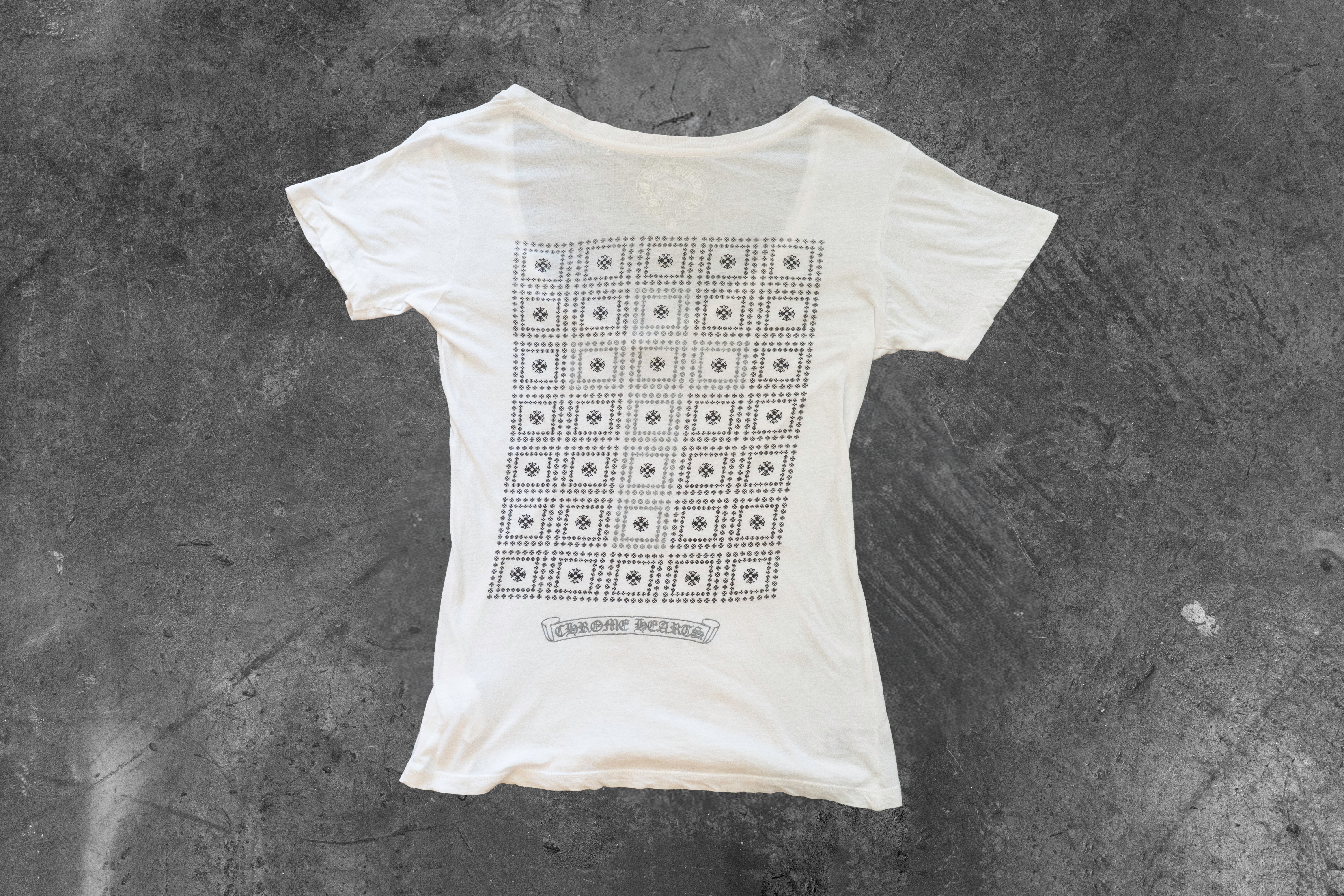 CHROME HEARTS — WHITE V-NECK T-SHIRT