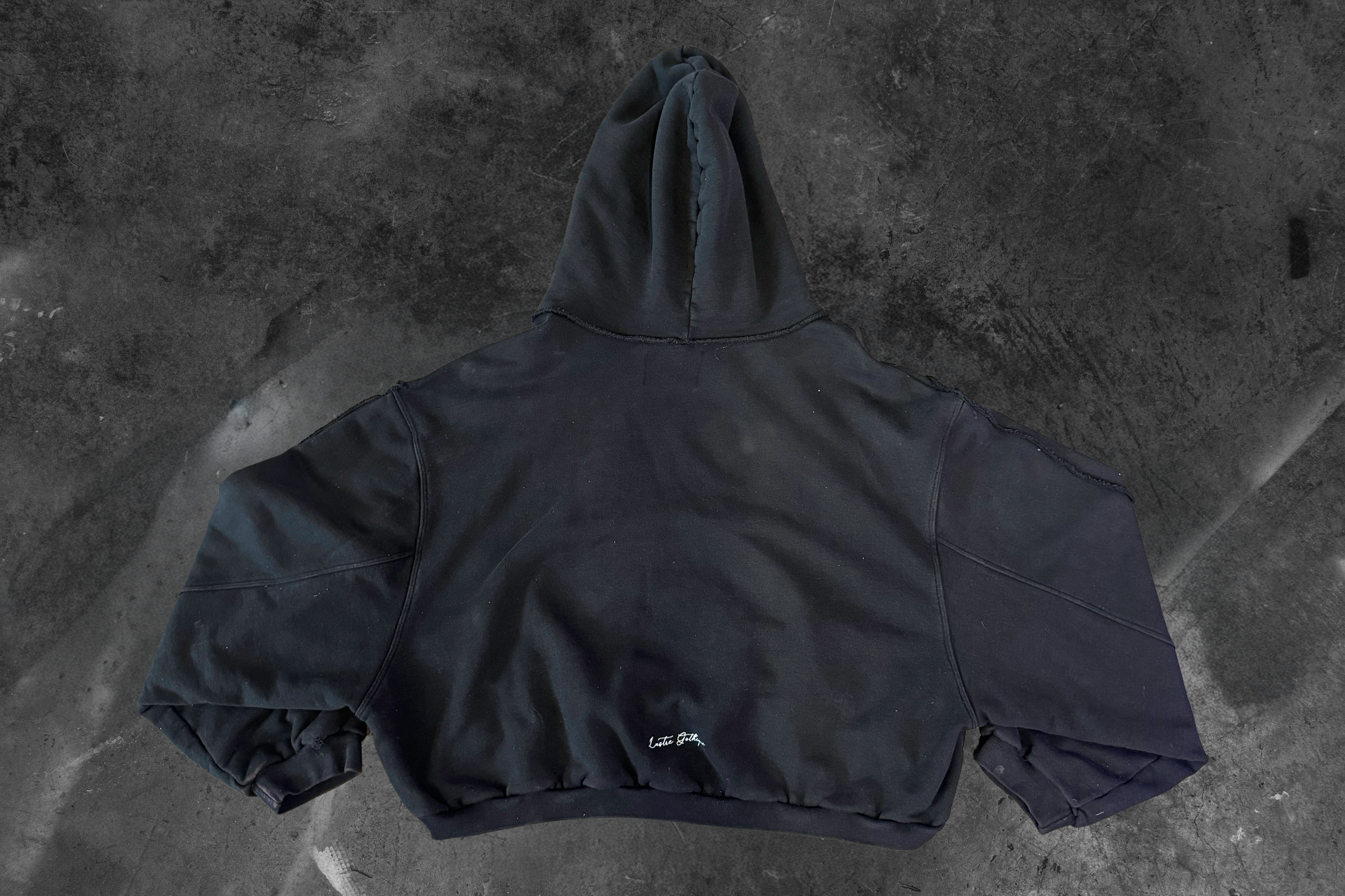 LUSTREGOTHIQUE — BLACK OVERSIZED CROP FIT LOGO HOODIE